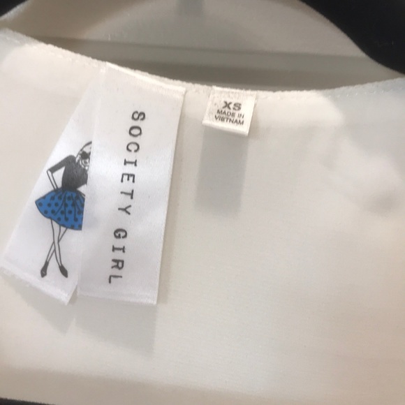 Society Girl Chiffon Layered Vest - Picture 2 of 3